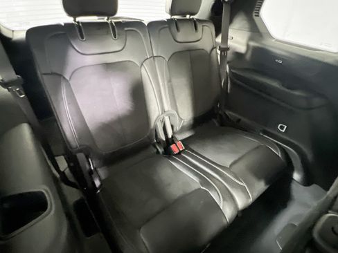 Used 2023 Jeep Grand Cherokee L Laredo AWD/4WD image 26