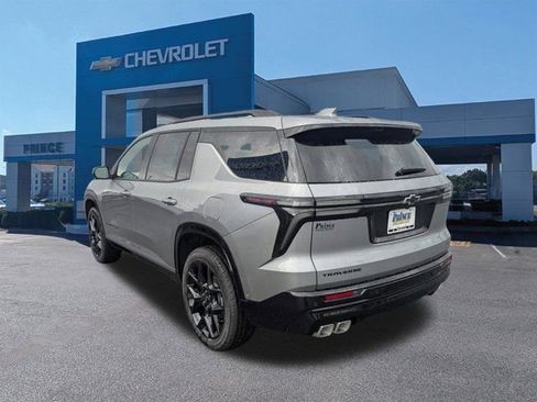 New 2026 Chevrolet Traverse RS w/ LPO, Floor Liner Package image 5