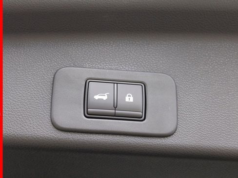 New 2025 Nissan Murano SV w/ Cargo Package image 7