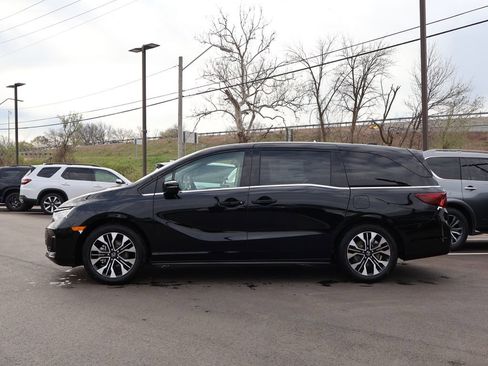 New 2026 Honda Odyssey Elite image 3