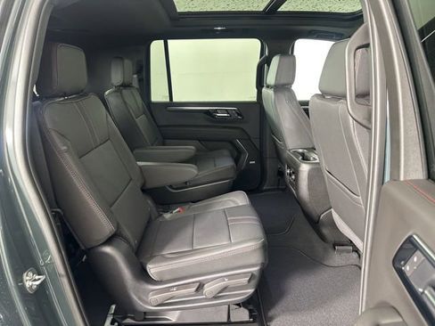 New 2026 Chevrolet Suburban RST image 15