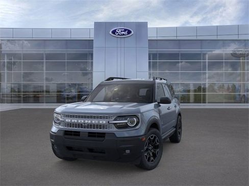 New 2025 Ford Bronco Sport Outer Banks image 2