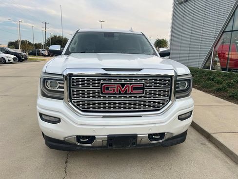 Used 2018 GMC Sierra 1500 Denali w/ Denali Ultimate Package AWD/4WD image 8