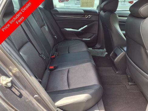 Used 2018 Honda Accord Sport image 14