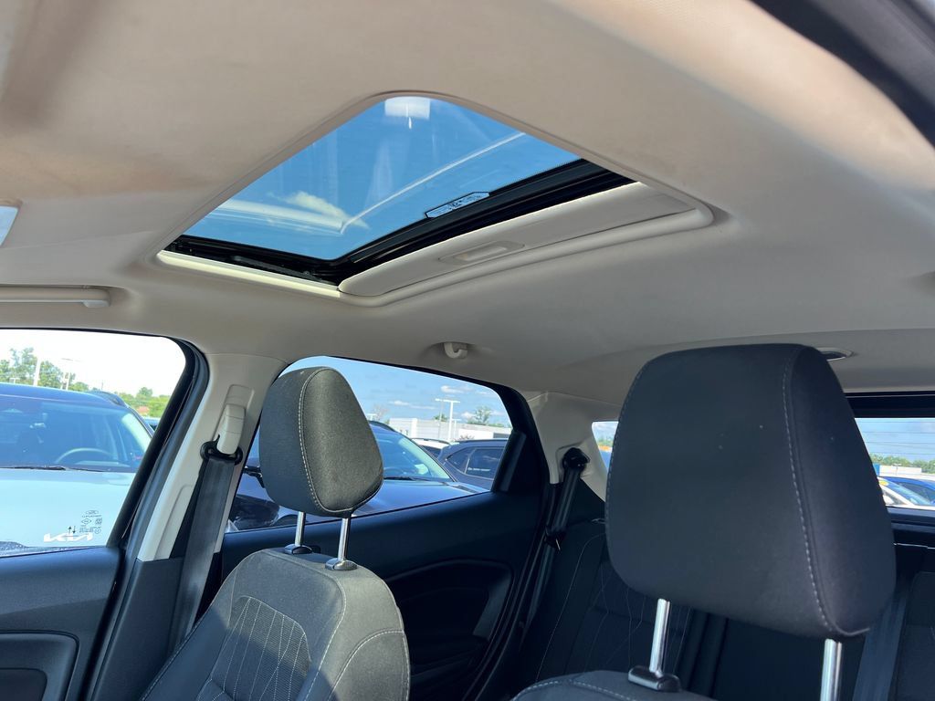 Used 2021 Ford EcoSport SE w/ SE Convenience Package FWD image 23