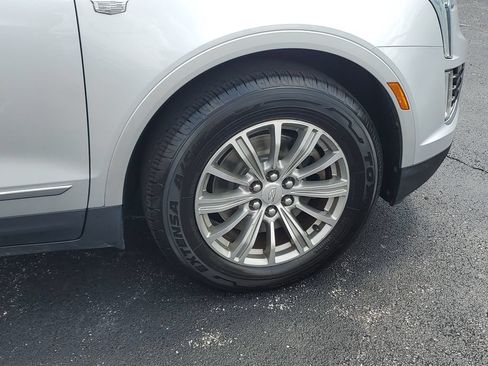 Used 2017 Cadillac XT5 Luxury AWD/4WD image 6