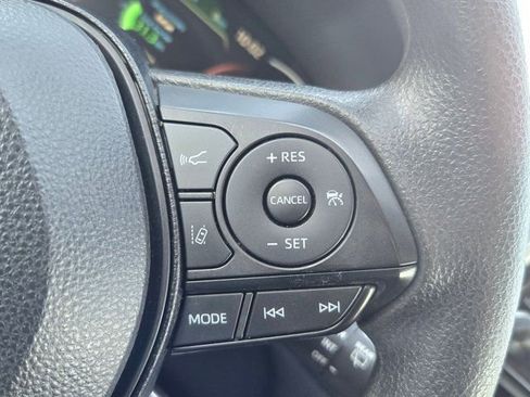 Used 2024 Toyota RAV4 LE image 22