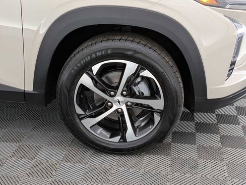 New 2026 Chevrolet Trax RS w/ Sunroof Package FWD image 15