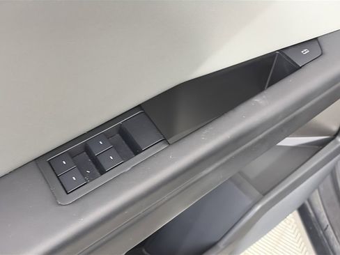 Used 2025 Tesla Cybertruck AWD Crew Cab image 22