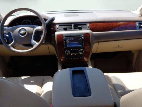 Used 2013 Chevrolet Tahoe LTZ image 42