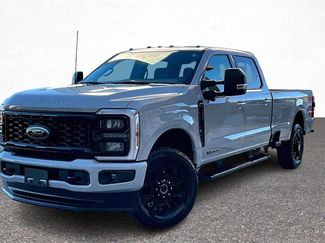 Used 2025 Ford F250 Lariat w/ Black Appearance Package video 4