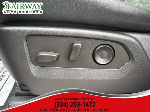 Used 2023 Chevrolet Silverado 1500 ZR2 w/ Technology Package image 14