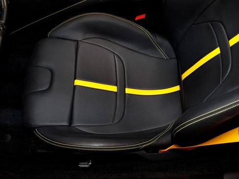 Used 2024 Ferrari SF90 Spider image 20