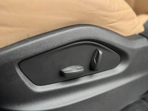 Certified 2024 Porsche Cayenne S AWD/4WD image 16