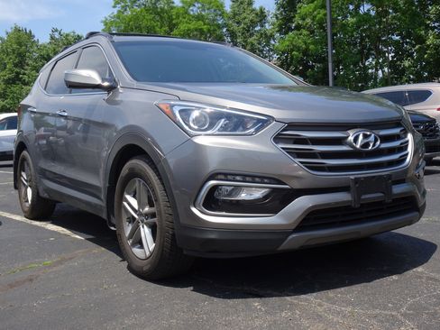 Used 2018 Hyundai Santa Fe Sport FWD image 3