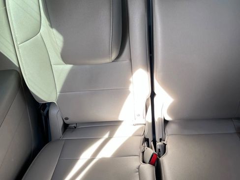 Used 2013 Honda Odyssey EX-L image 21