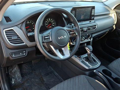 Certified 2023 Kia Seltos LX image 25