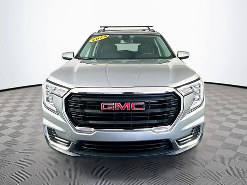 Used 2024 GMC Terrain SLE w/ Driver Convenience Package AWD/4WD image 4
