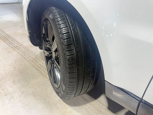 Used 2022 Land Rover Range Rover Sport HSE Silver Edition image 3