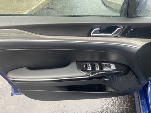 Used 2025 Kia K5 EX image 3