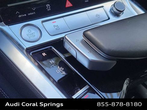 Used 2019 Audi e-tron Premium Plus image 25