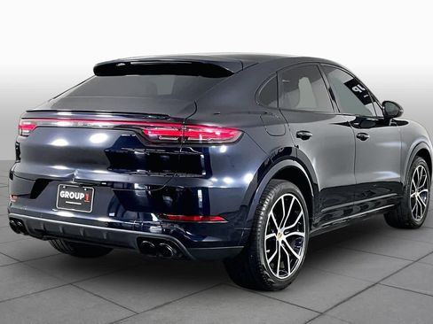 Used 2020 Porsche Cayenne AWD/4WD image 12