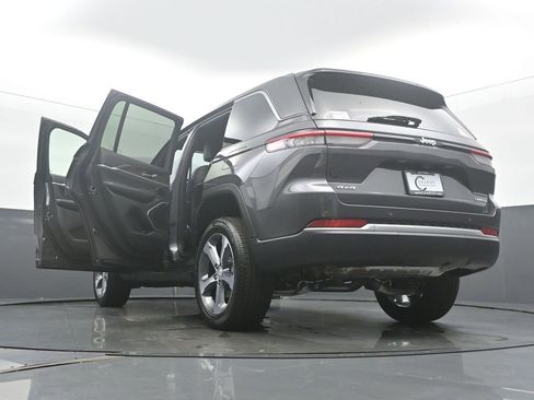 New 2026 Jeep Grand Cherokee Limited image 60