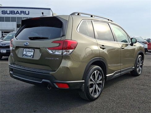 Used 2023 Subaru Forester Limited image 7