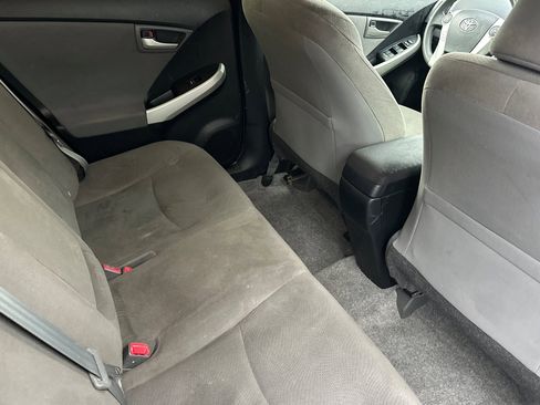 Used 2015 Toyota Prius Three image 16