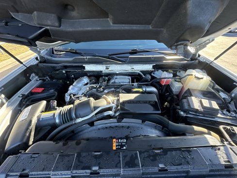 Used 2020 Chevrolet Silverado 2500 LTZ w/ LTZ Premium Package image 26