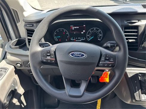 New 2025 Ford Transit 250 148 Medium Roof image 21