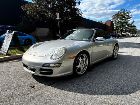 Used 2005 Porsche 911 Carrera S image 8