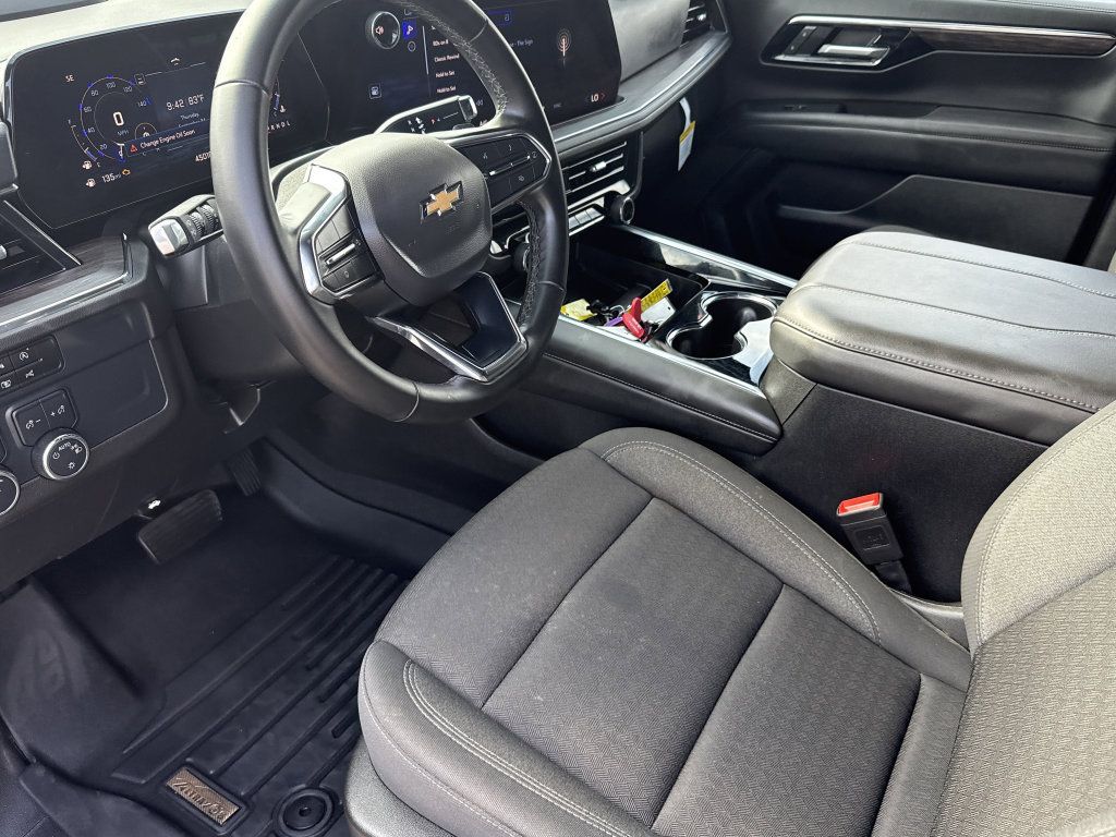 Used 2025 Chevrolet Tahoe LS RWD image 66