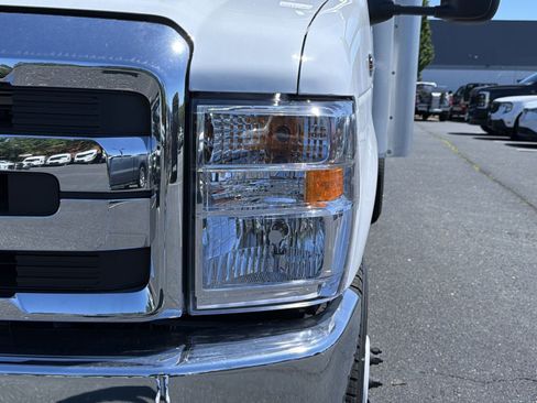 New 2027 Ford E-450 and Econoline 450 Super Duty w/ Power Equipment Group RWD image 14