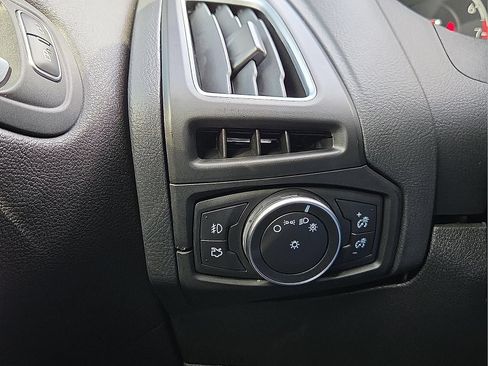 Used 2018 Ford Focus ST FWD image 19