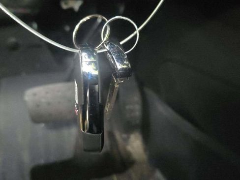 Used 2023 GMC Acadia SLE w/ Driver Convenience Package image 20