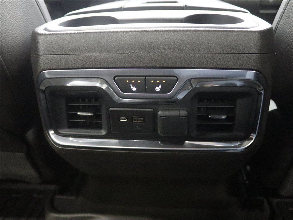 Used 2020 GMC Sierra 1500 Denali w/ Technology Package AWD/4WD image 24