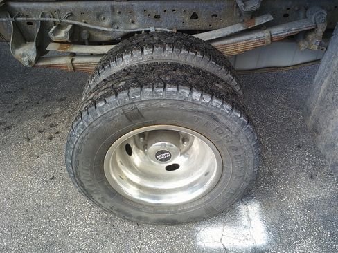 Used 2006 Ford F350 XL AWD/4WD image 17