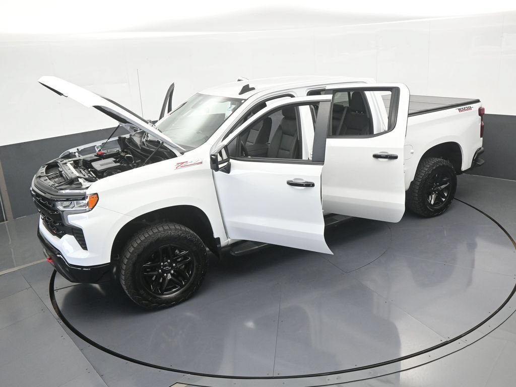 Used 2024 Chevrolet Silverado 1500 LT Trail Boss w/ LT Trail Boss Premium Package AWD/4WD image 75