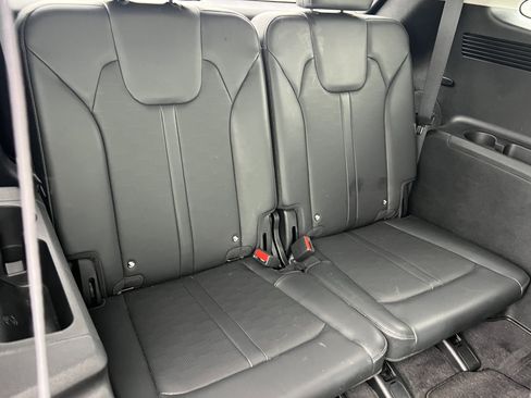 Certified 2024 Kia Sorento SX image 18