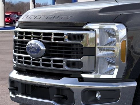 New 2026 Ford F250 XLT w/ Snow Plow Prep Package AWD/4WD image 18