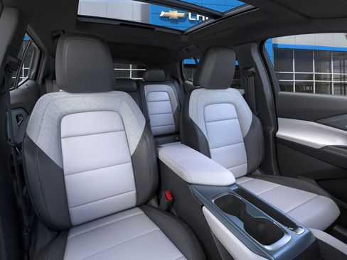 New 2026 Chevrolet Equinox EV LT FWD image 16