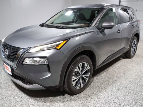 Used 2023 Nissan Rogue SV image 30