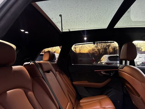 Used 2019 Audi Q7 3.0T Prestige image 28