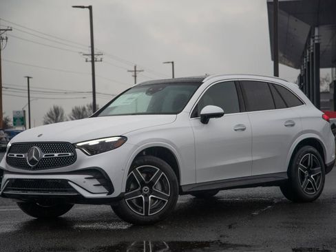 New 2026 Mercedes-Benz GLC 300 4MATIC image 1