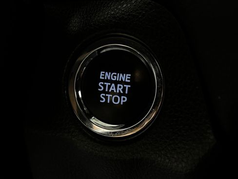 Certified 2025 Toyota RAV4 XLE FWD image 20