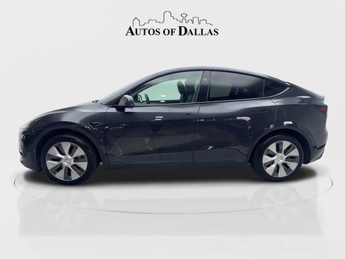 Used 2024 Tesla Model Y Long Range image 5
