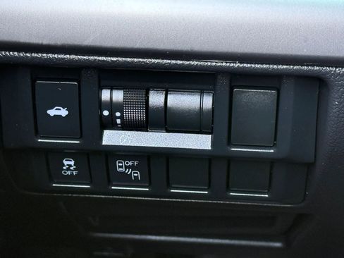 Used 2015 Subaru Legacy 3.6R Limited image 37