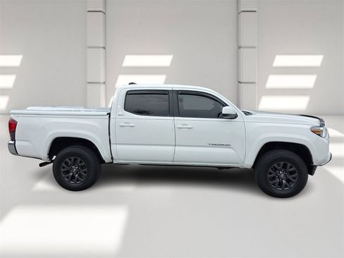 Used 2021 Toyota Tacoma SR5 image 3
