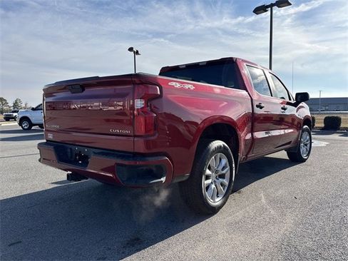 Used 2022 Chevrolet Silverado 1500 Custom image 5
